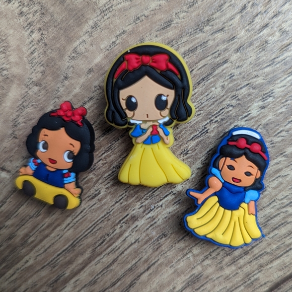 Set of 3 Snow White charms - Picture 1 of 2
